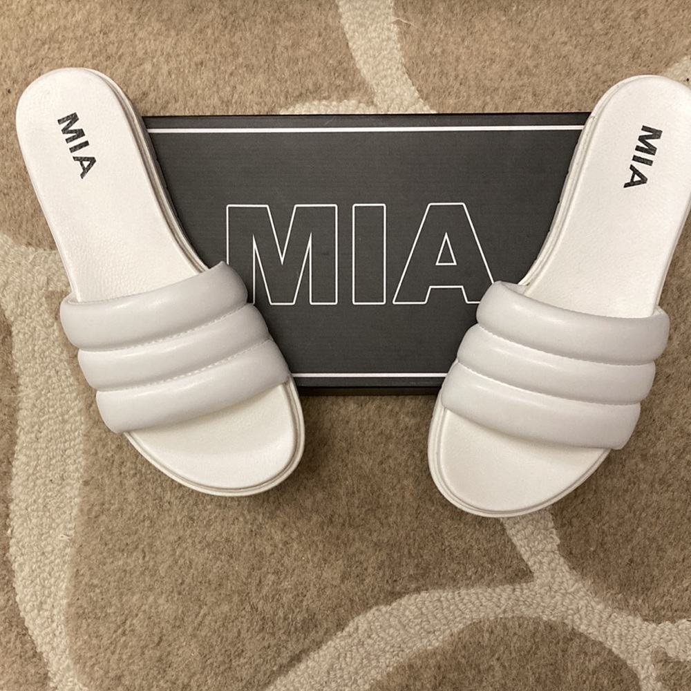 Mia Mishel Size 7 Slide On Shoes - Picture 6 of 6